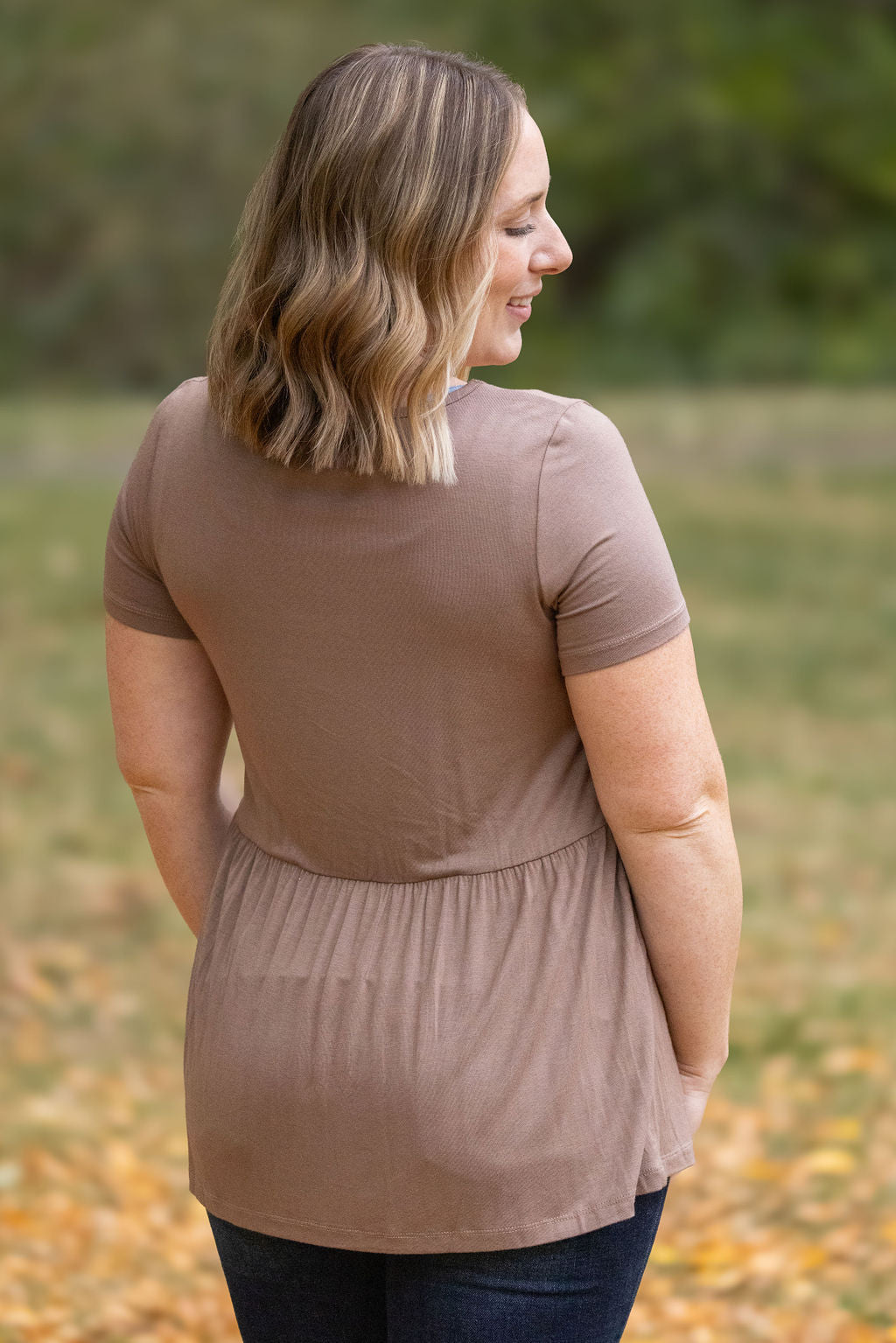 Sarah Ruffle Short Sleeve - Mocha