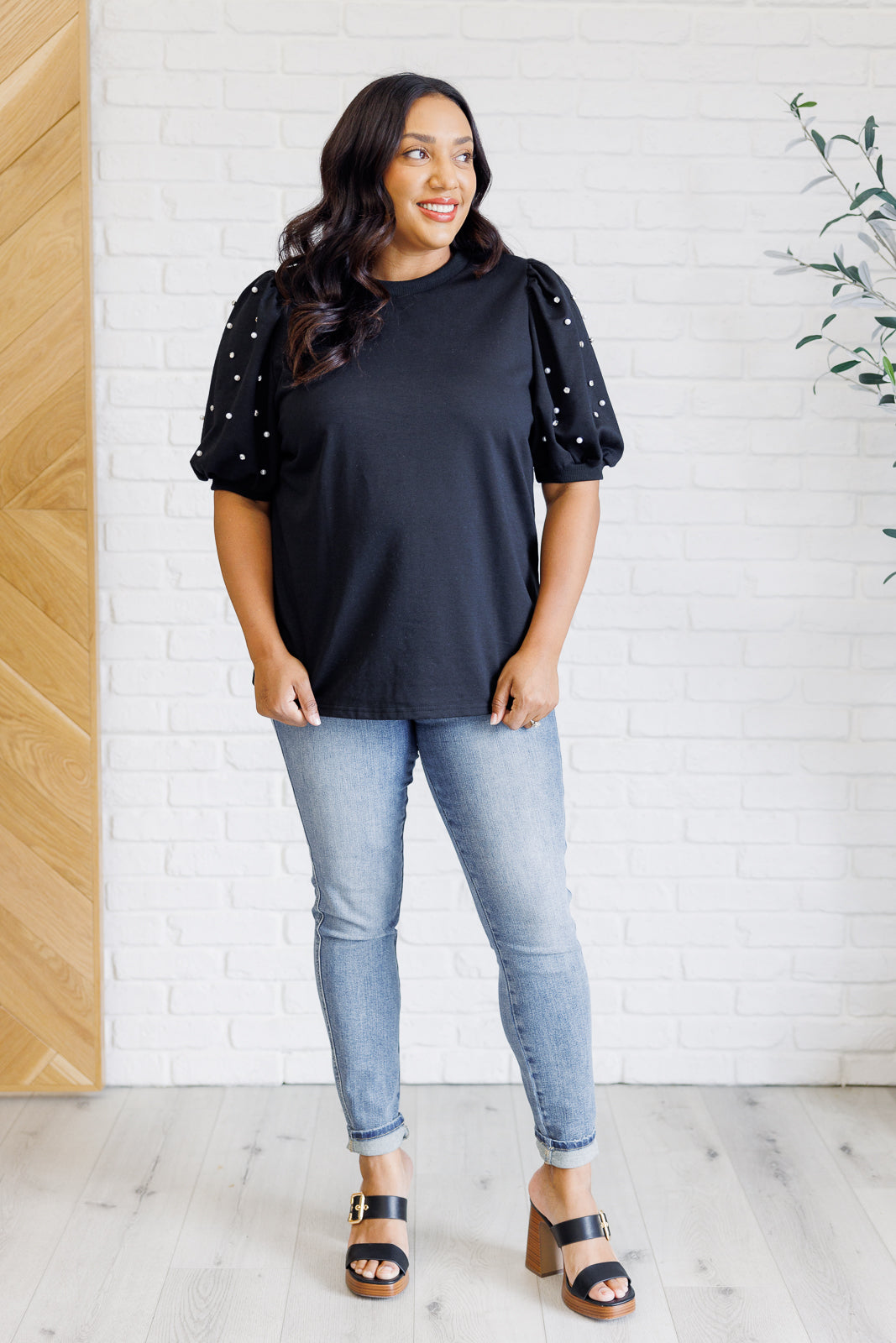 Diamonds and Pearls Puff Sleeve Top in Black